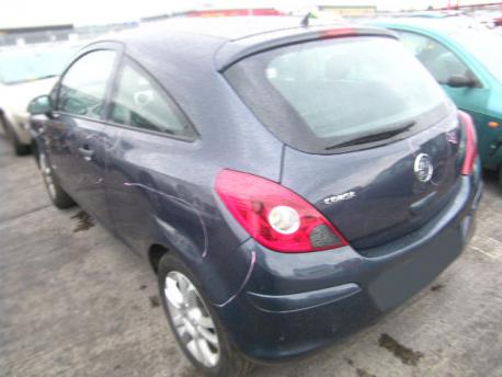 Breaking Vauxhall Corsa MKIIID 2006 to 2011 - 1.4 16v Petrol