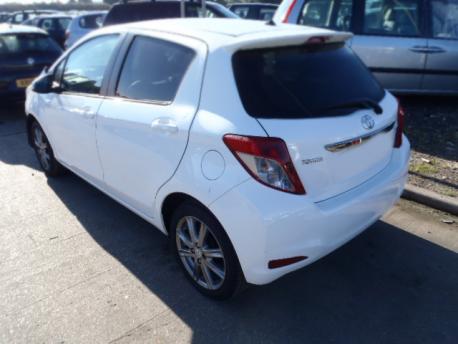 Breaking Toyota Vitz  2011 to 2026 - 1.3 16v Petrol