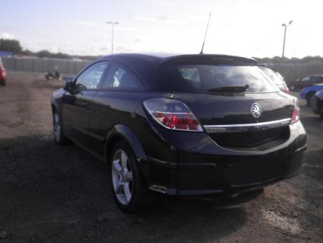 Breaking Vauxhall Astra MKVH 2004 to 2011 - 1.3 16v Diesel