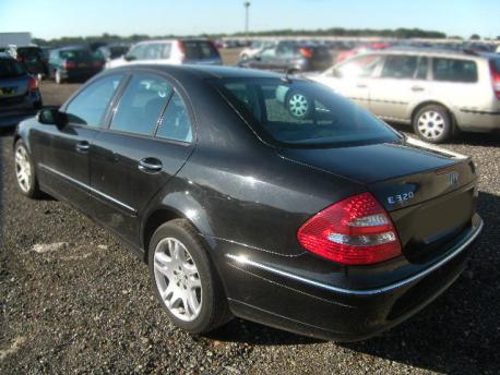 Breaking Mercedes-benz E-class  2005 to 2008 - 3.0 24v Diesel