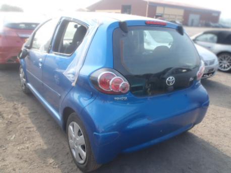 Breaking Toyota Aygo  2005 to 2025 - 1.0 12v Petrol