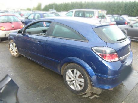 Breaking Vauxhall Astra MKVH 2004 to 2011 - 1.4 16v Petrol