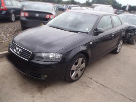 Breaking Audi A3  (8L) 2000 to 2003 - 1.8 20v Petrol 3 Door Hatchback