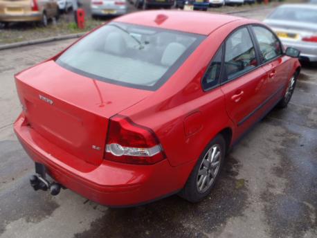 Breaking Volvo S40 MK2 2004 to 2007 - 2.4 20v Petrol