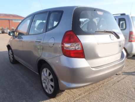 Breaking Honda Jazz MK2 2004 to 2008 - 1.2 8v Petrol 5 Door Hatchback