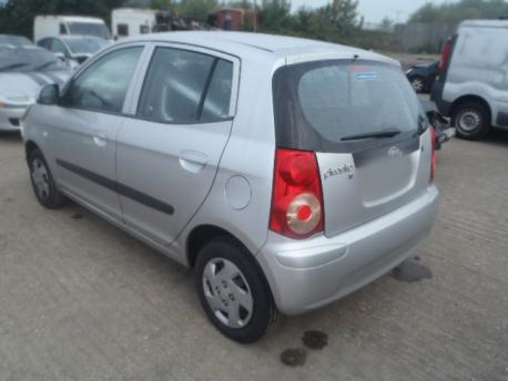 Breaking Kia Picanto  2007 to 2011 - 1.0 12v Petrol