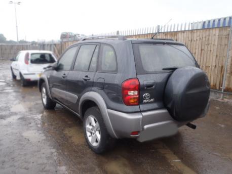 Breaking Toyota Rav 4 MK2 2001 to 2005 - 2.0 16v Diesel