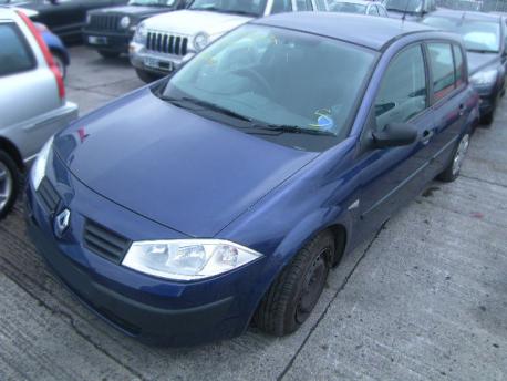 Breaking Renault Megane MK2 2002 to 2006 - 1.4 16v Petrol