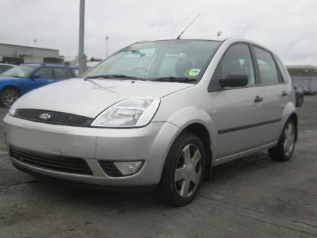 Breaking Ford Fiesta MK5 (B256/7) 2002 to 2005 - 1.6 16v Petrol 5 Door Hatchback