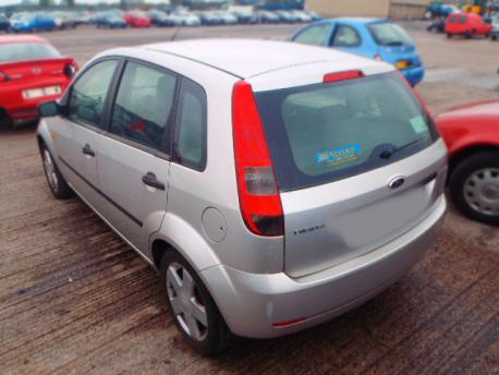 Breaking Ford Fiesta MK4 1999 to 2002 - 1.0 8v Petrol