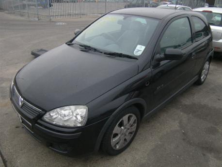 Breaking Vauxhall Corsa MKIIC (D) 2003 to 2006 - 1.3 16v Diesel 3 Door Hatchback