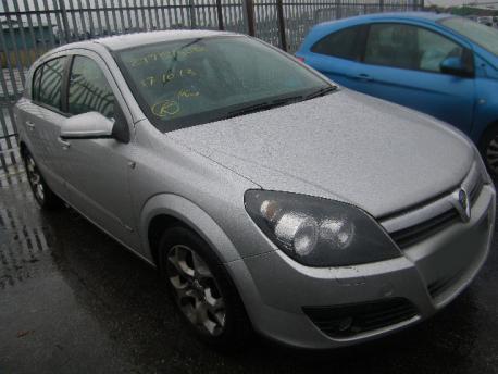 Breaking Vauxhall Astra MKVH 2004 to 2011 - 2.0 16v Petrol