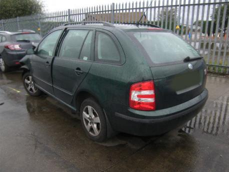 Breaking Skoda Fabia  2004 to 2007 - 1.2 6v Petrol