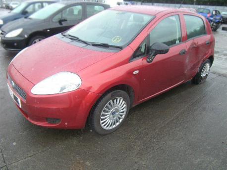 Breaking Fiat Punto  2003 to 2006 - 1.4 8v Petrol