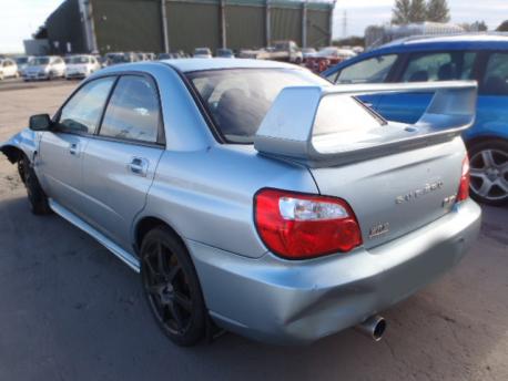 Breaking Subaru Impreza  (GD GG) 2000 to 2004 - 2.0 16v Petrol 4 Door Saloon