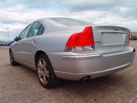 Breaking Volvo S60  2000 to 2004 - 2.5 20v Petrol