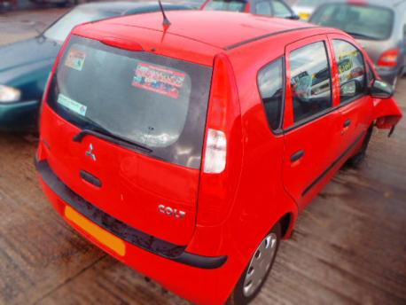 Breaking Mitsubishi Colt MK7 2004 to 2008 - 1.1 12v Petrol