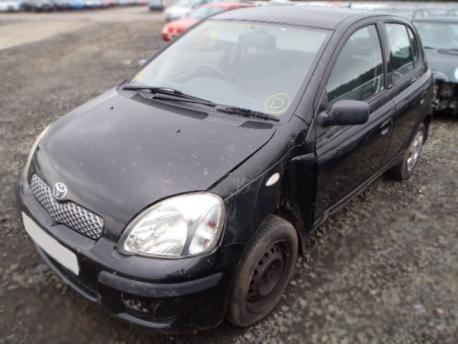 Breaking Toyota Yaris/vitz  2003 to 2005 - 1.0 16v Petrol