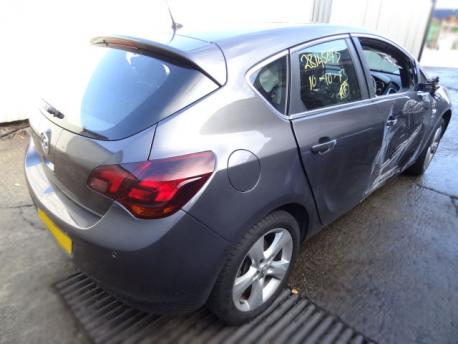 Breaking Vauxhall Astra MKVIJ 2009 to 2012 - 1.7 16v Diesel