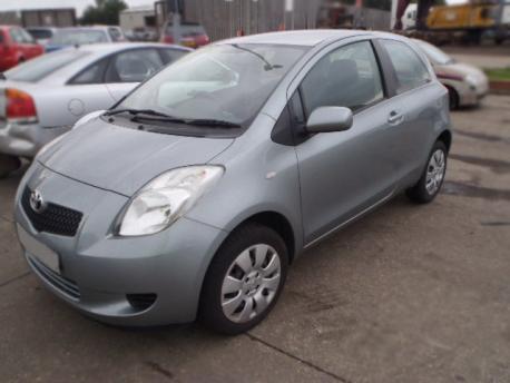 Breaking Toyota Vitz  2005 to 2026 - 1.8 16v Petrol