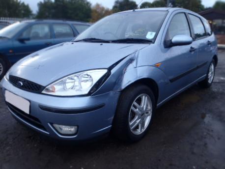 Breaking Ford Focus  (CW170) 2001 to 2005 - 1.6 16v Petrol 5 Door Hatchback