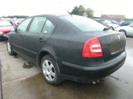 Breaking Skoda Laura  (1Z) 2004 to 2008 - 1.6 16v Petrol 5 Door Hatchback