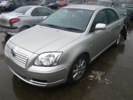 Breaking Toyota Avensis  2003 to 2008 - 1.6 16v Petrol