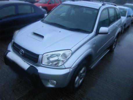 Breaking Toyota Rav 4 MK2 2003 to 2005 - 2.4 16v Petrol