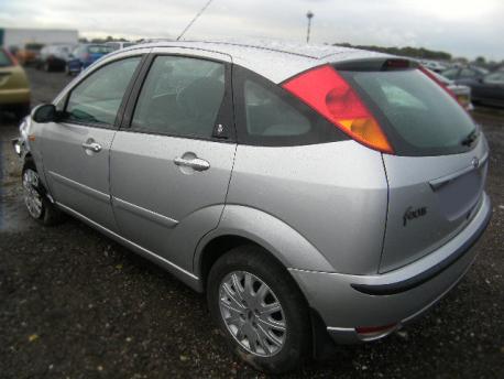 Breaking Ford Focus  2001 to 2005 - 1.6 16v Petrol