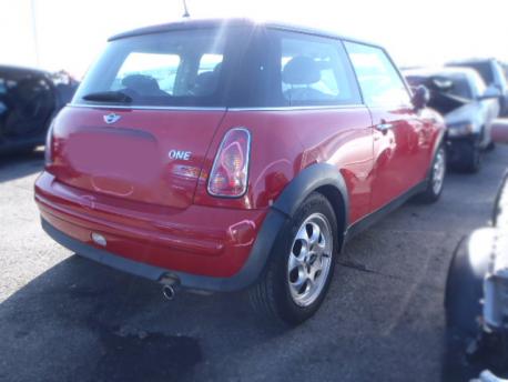 Breaking Mini Mini  2001 to 2006 - 1.6 16v Petrol