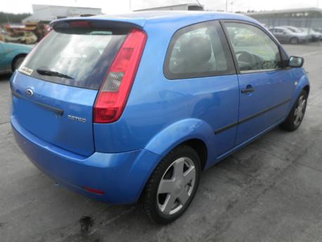 Breaking Ford Fiesta MK5 (B256/7) 2002 to 2005 - 1.3 8v Petrol 3 Door Hatchback