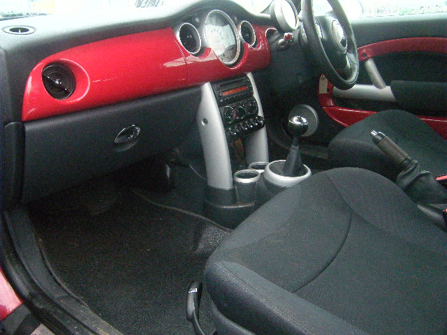 Breaking Mini Mini  2001 to 2006 - 1.6 16v Petrol