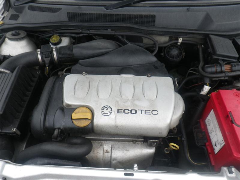 VAUXHALL ASTRA MK III (F) 1994 - 1998 1.8 - 1796cc 16v i16V C18XE petrol Engine Image