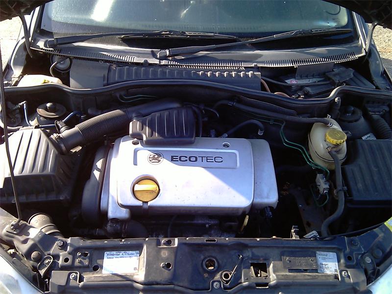 VAUXHALL CORSA MK II (C) W5L 2000 - 2006 1.4 - 1389cc 16v 16V Z14XE petrol Engine Image