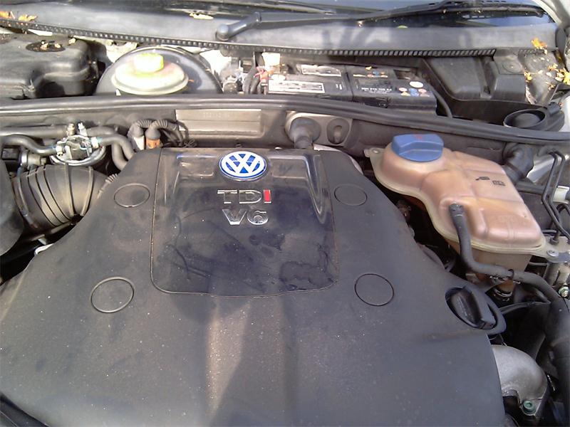 VOLKSWAGEN PASSAT 3B5 1998 - 2000 2.5 - 2496cc 24v TDI AKN diesel Engine Image