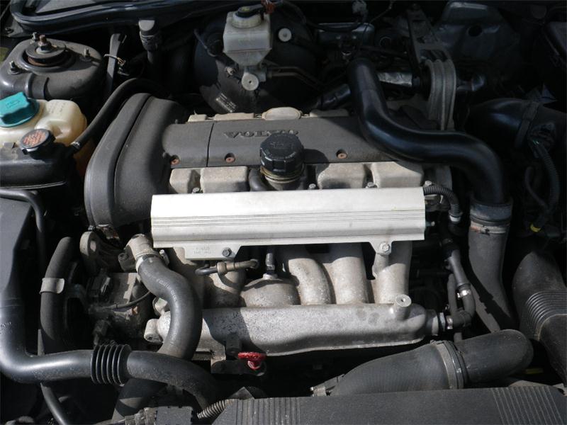 VOLVO C70 MK 1 1999 - 2002 2.5 - 2435cc 20v B5244S petrol Engine Image